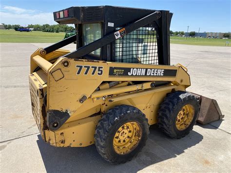 john deere 7775 skid steer problems|1996 jd 7775 skidloader value.